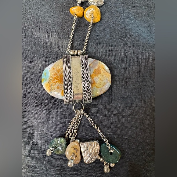 Vintage 1970s Polished Stone Charm Carnelian Necklace Silver-Tone Boho Hippie - Picture 4 of 6